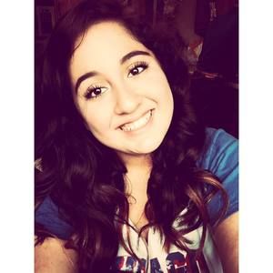 Meet your Posher, Adriana