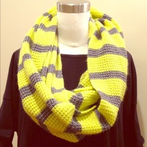 Soft Infinity Scarf