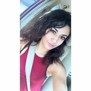 Meet your Posher, Ivette