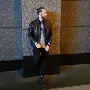 Meet your Posher, Justin