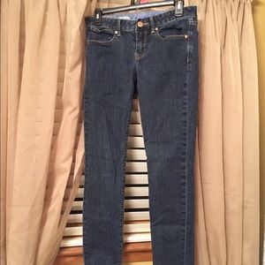 Skinny jegging