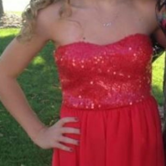 Dress - Picture 2 of 2