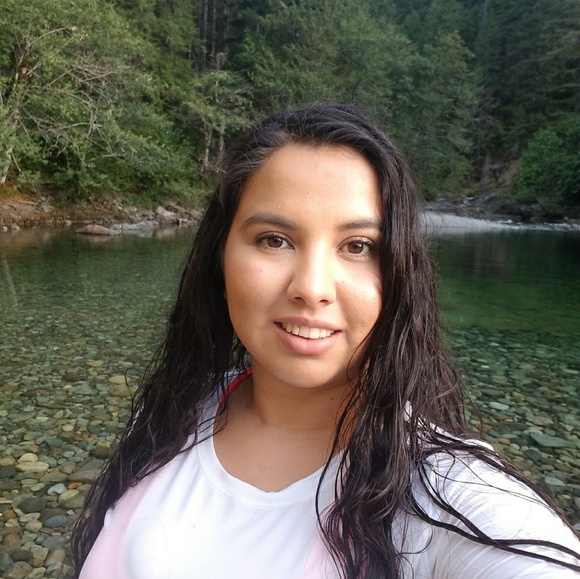 💄 - Picture 6 of 8