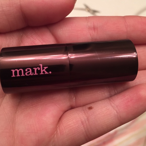 Mark. Lipclick