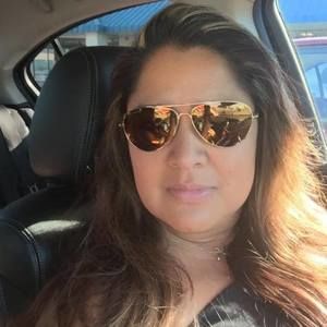 Meet your Posher, Melina
