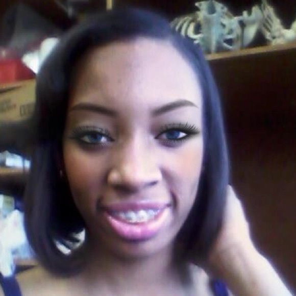 Meet your Posher, Mikayla