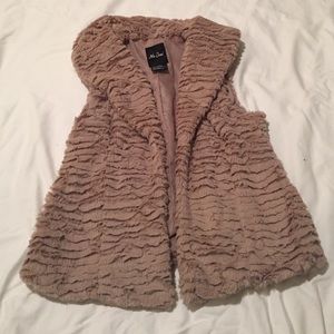 Fur vest