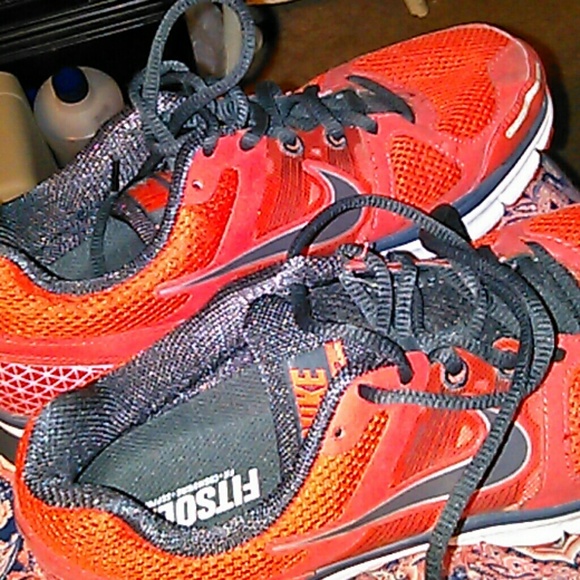 Nike $$$