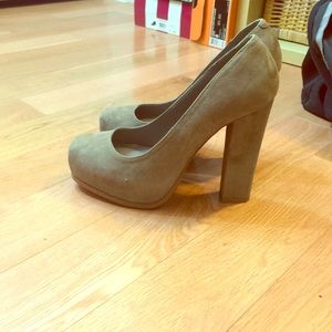 Gray suede Steve Madden heels