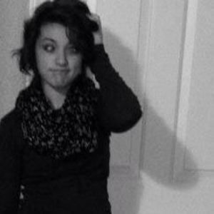 Meet your Posher, Naia