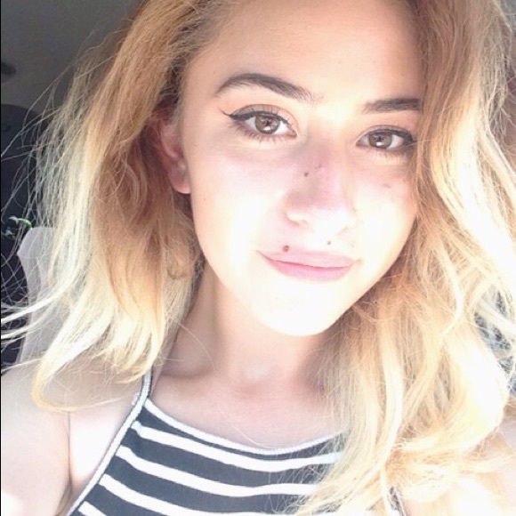 Meet your Posher, Sonia - Picture 1 of 1