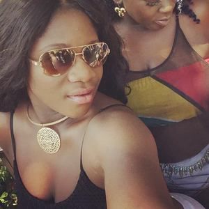 Meet your Posher, Toya