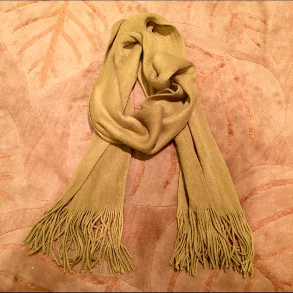 Green scarf