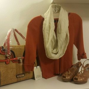 SOLD Burnt Orange 3/4 sleeve crop TOP
