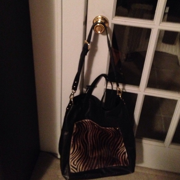 Hand bag - Picture 1 of 3