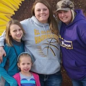 Meet your Posher, Desiree