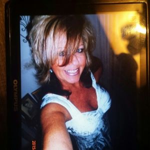 Meet your Posher, Tina