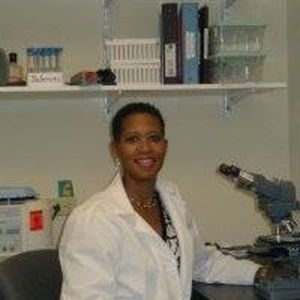 Meet your Posher, Roxanne