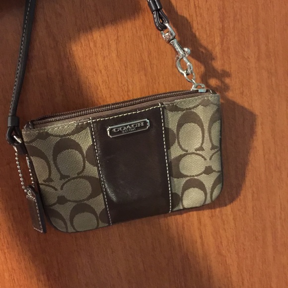 Wristlet