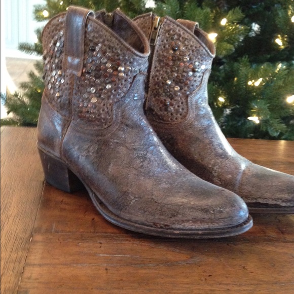 Georgeous FRYE boots