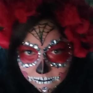 Meet your Posher, Leslie