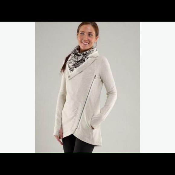lululemon athletica Jackets & Blazers - WOW! Final !! Lululemon Method wrap Coat