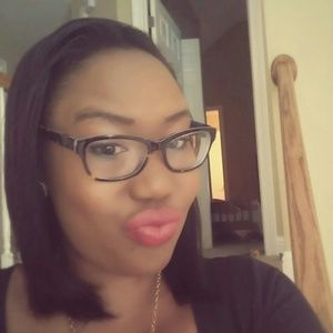 Meet your Posher, Tanisha