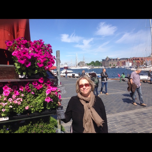Meet your Posher, Christine - Picture 1 of 1