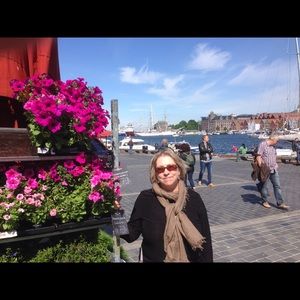 Meet your Posher, Christine