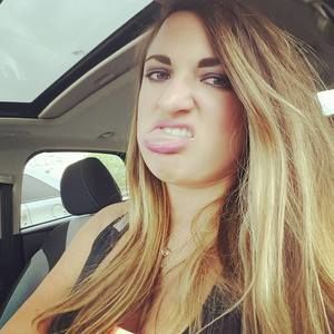 Meet your Posher, Mallory