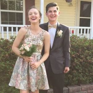 Meet your Posher, Max