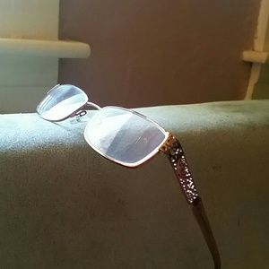 Meet your Posher, Polly