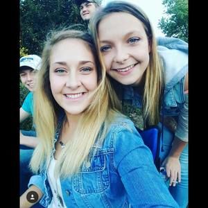 Meet your Posher, Danielle