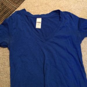 Cute blue VS PINK v neck t-shirt size S❤️