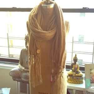 Vince Camuto Beige Scarf - NEVER WORN!