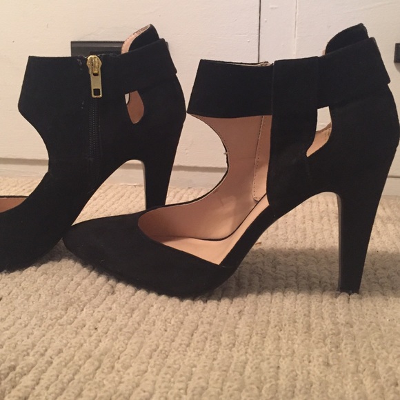 Nine West black heels