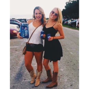 Meet your Posher, Victoria