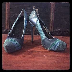 Alligator print pumps