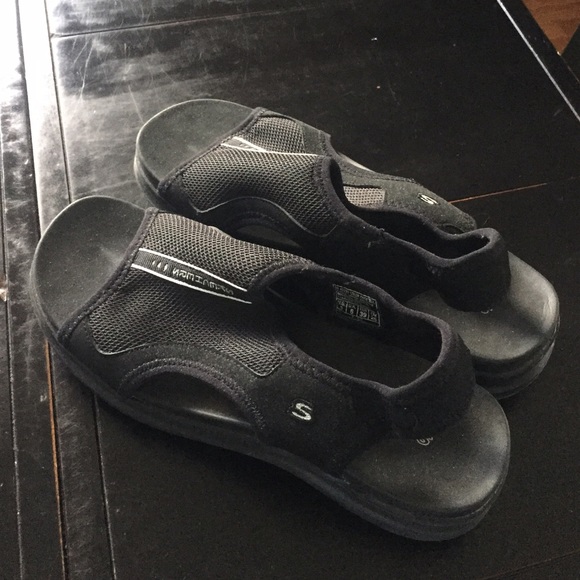 Sketchers sandals