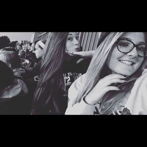 Meet your Posher, Alex