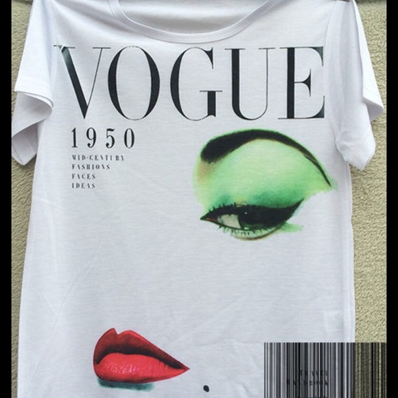 THINK VINTAGE ONLINE Tops - ✨HP✨1950's Vintage Vogue Red Lip T-shirt 😍 *NWT*