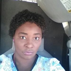 Meet your Posher, Justina