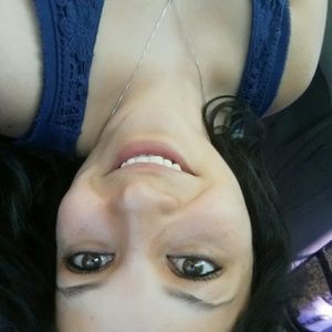 Meet your Posher, Ana