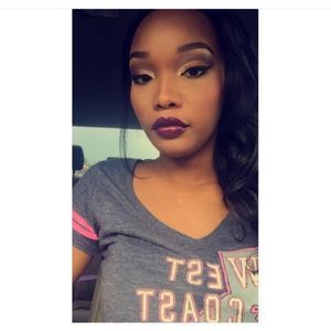 Meet your Posher, Kianda