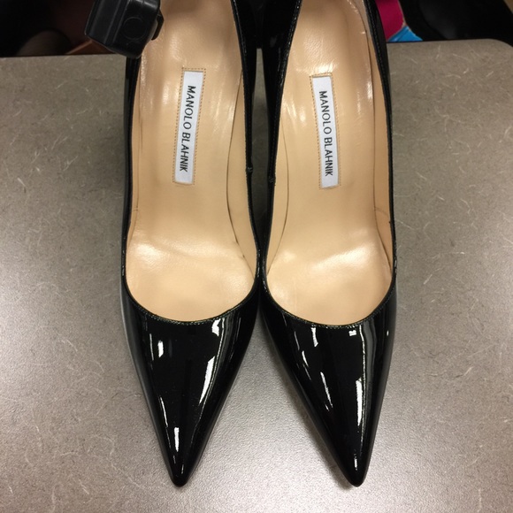 Manolo Blahnik black pumps - Picture 1 of 2