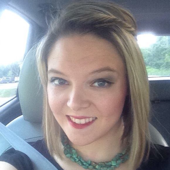 Meet your Posher, Cassie - Picture 1 of 1