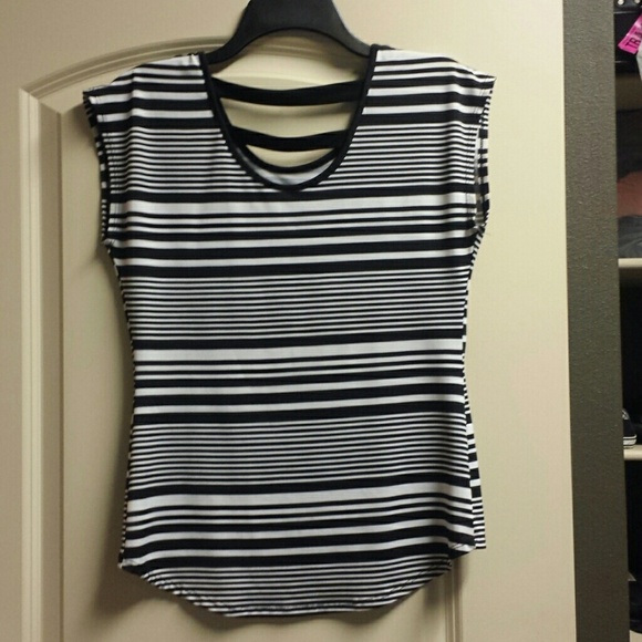 Blouse - Picture 2 of 3