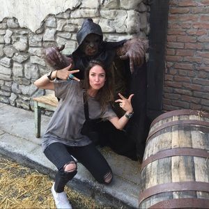 Meet your Posher, Marcia