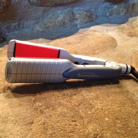 2in ceramic flat iron!