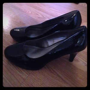 Black shiny heels 💃🏻